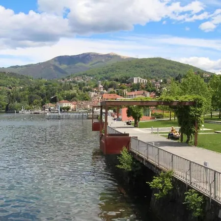 In Italy With View Appartamento Luino